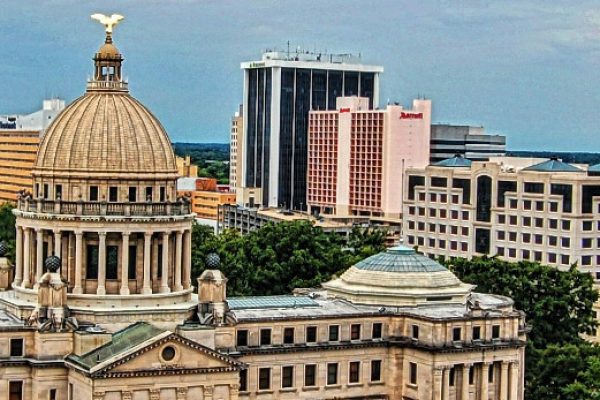 Areal view of the Jackson, MS, state house and surrounding buildings.